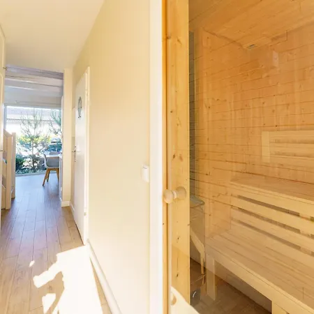 בית נופש Home, Private Sauna, Close To The