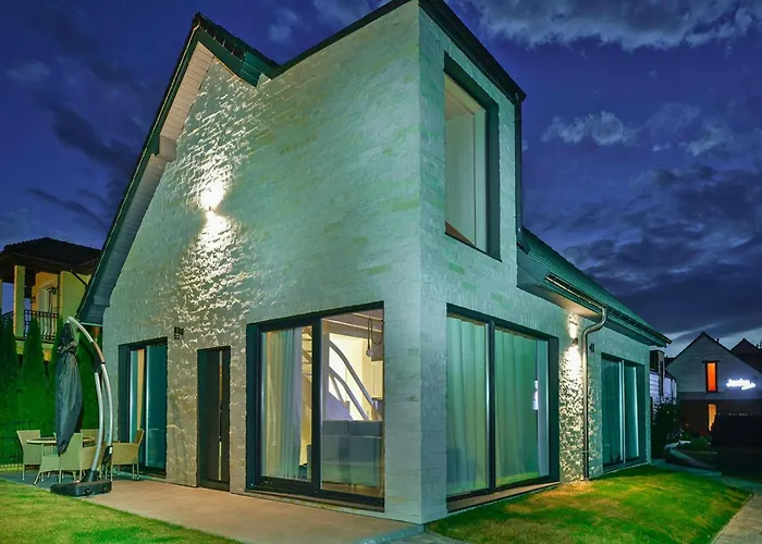 Home, Private Sauna, Close To The 度假居