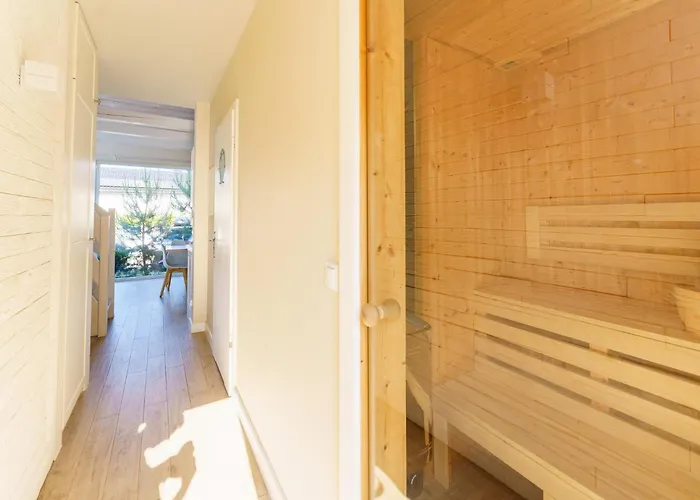 度假居 Home, Private Sauna, Close To The